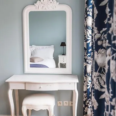 Διαμέρισμα Centrally Located, Refurbished Modern Flat With Views Over The Historic Port *