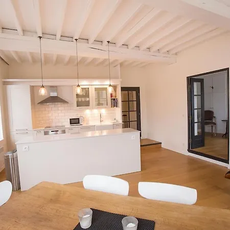 Lejlighed Centrally Located, Refurbished Modern Flat With Views Over The Historic Port Honfleur