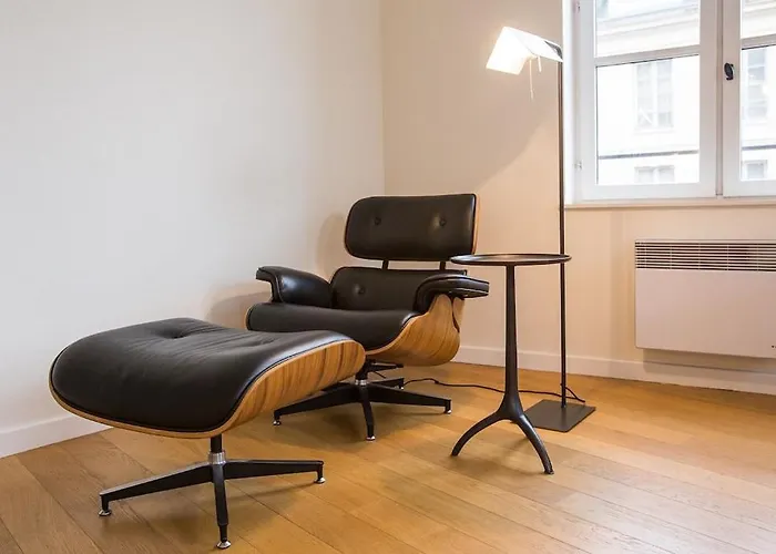 Centrally Located, Refurbished Modern Flat With Views Over The Historic Port Apartment *