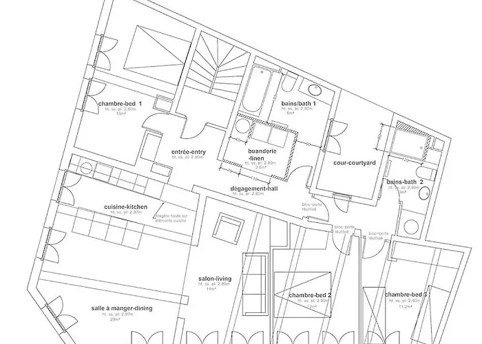 Centrally Located, Refurbished Modern Flat With Views Over The Historic Port Honfleur